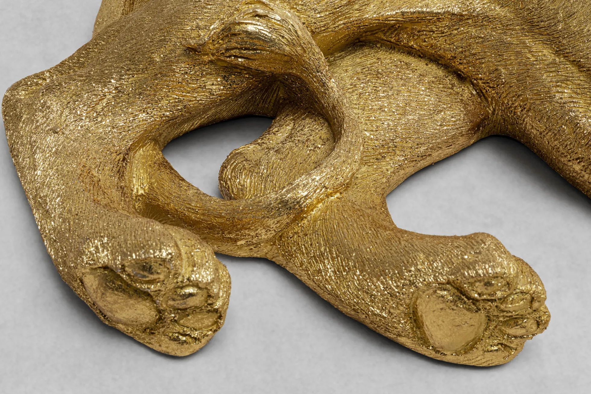 Dekoracja stojąca Lion 113x40 cm złota