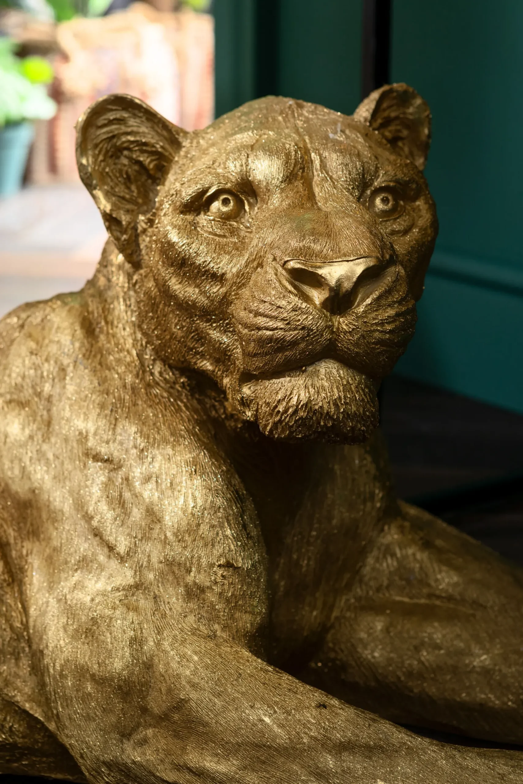 Dekoracja stojąca Lion 113x40 cm złota