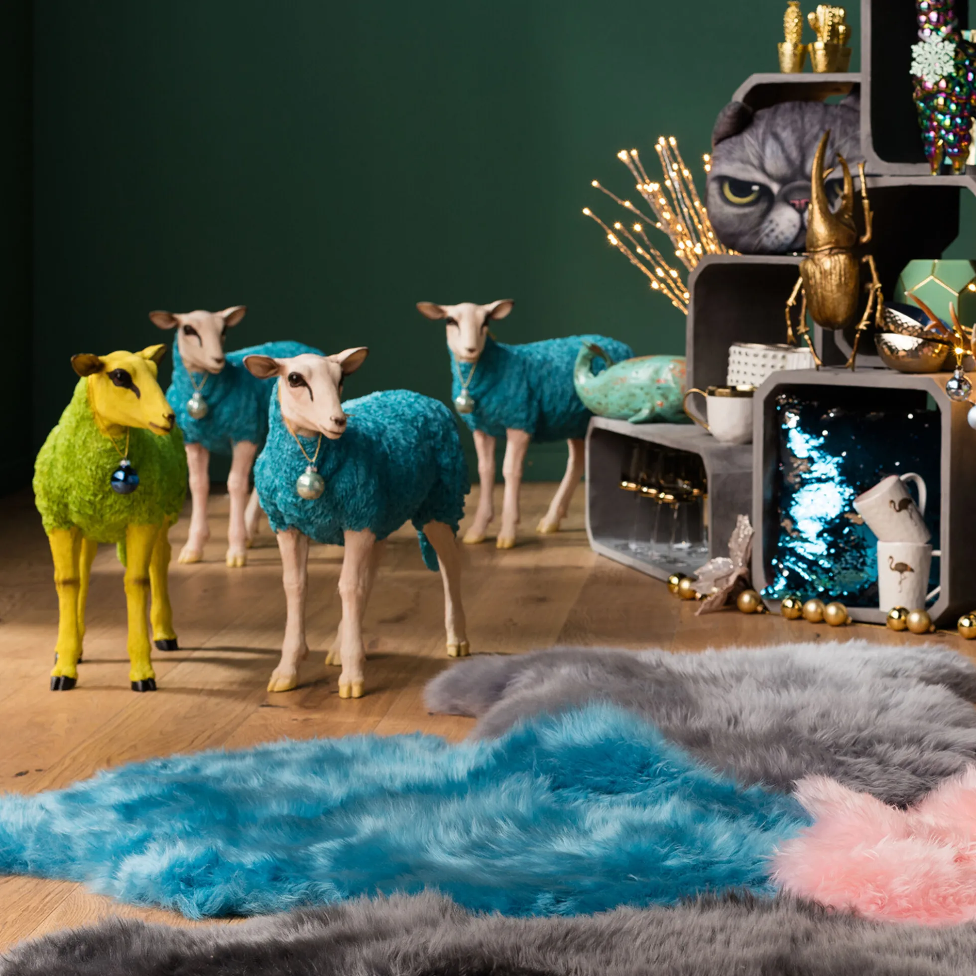 Dekoracja stojąca Sheep 49x60 cm zielona