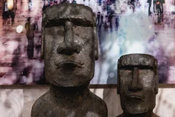 Figurka dekoracyjna Easter Island 80 cm szara