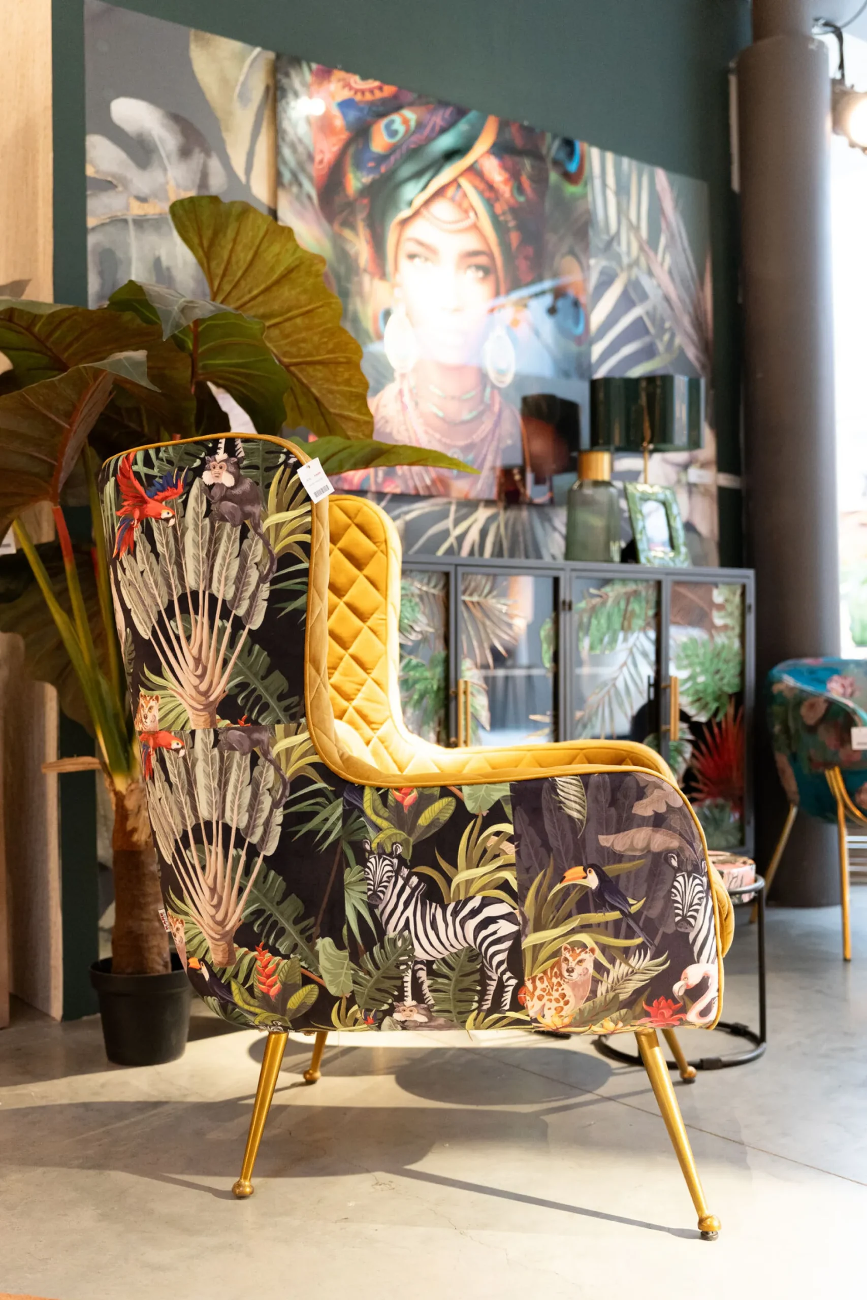 Fotel Nonna Jungle 75x102 cm kolorowy - siedzisko musztardowe