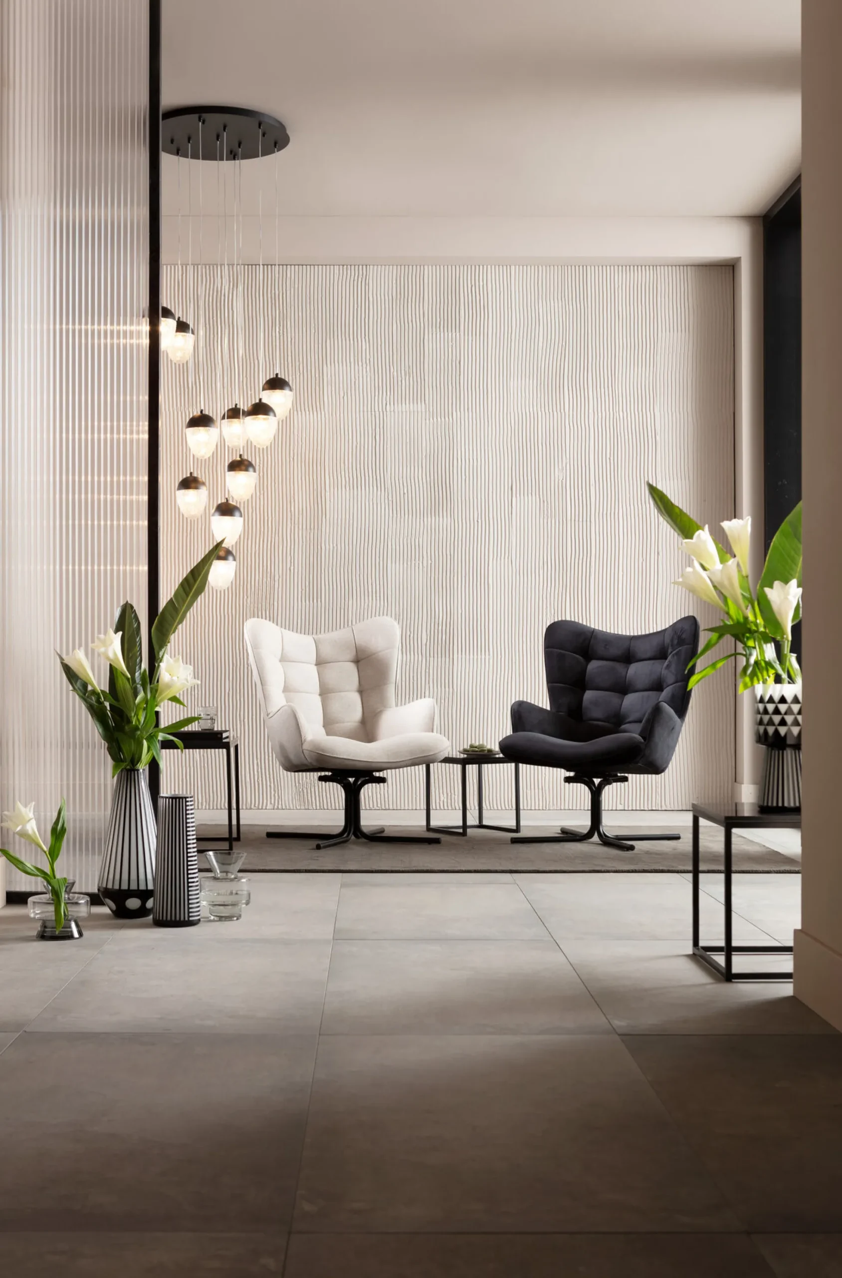Fotel obrotowy Oscar Velvet 82x95 cm czarny