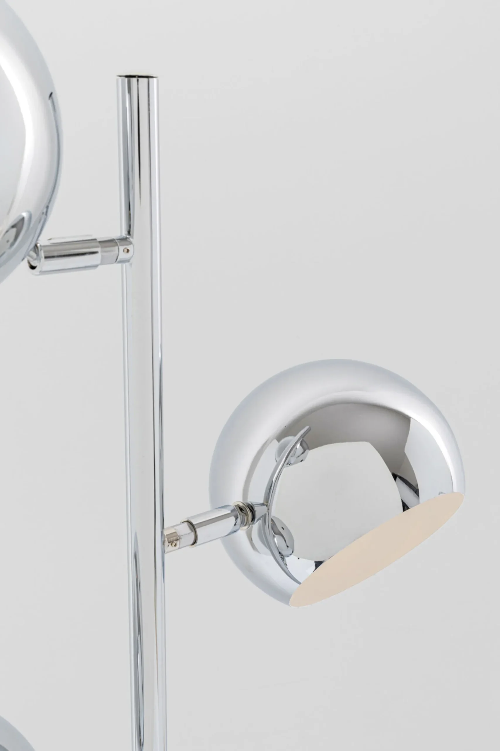Lampa podłogowa Calotta 40x151 cm srebrna