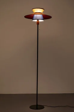 Lampa podłogowa z kolorowym kloszem podstawa czarna Ø45x160 cm
