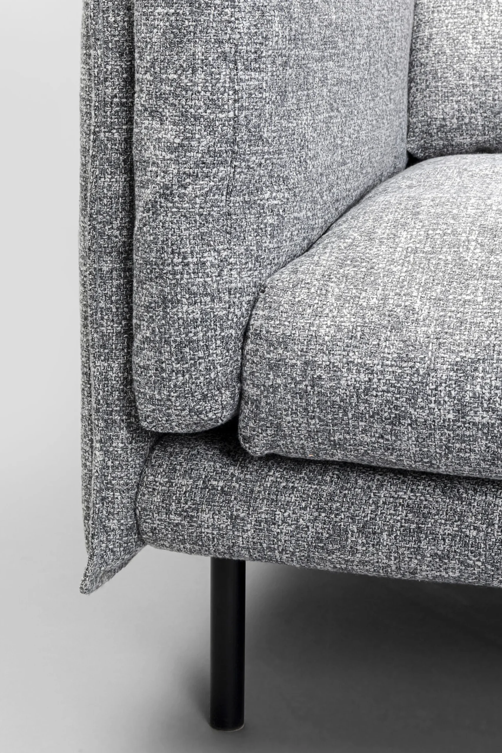 Sofa 3-osobowa w kolorze szarym nogi stalowe czarne 230 cm