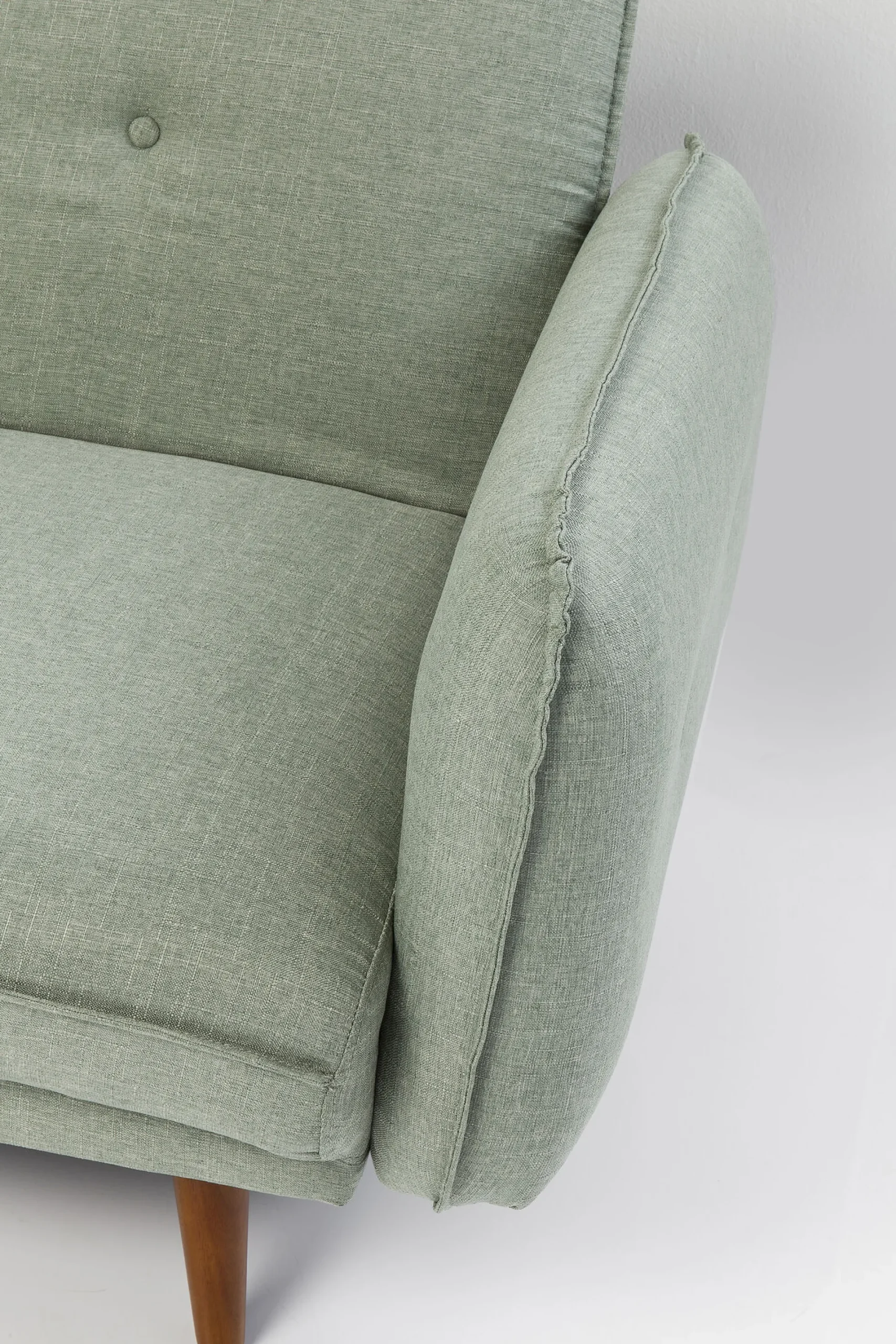 Sofa rozkładana z podłokietnikami 222x86 cm jasnozielona na brązowych nóżkach