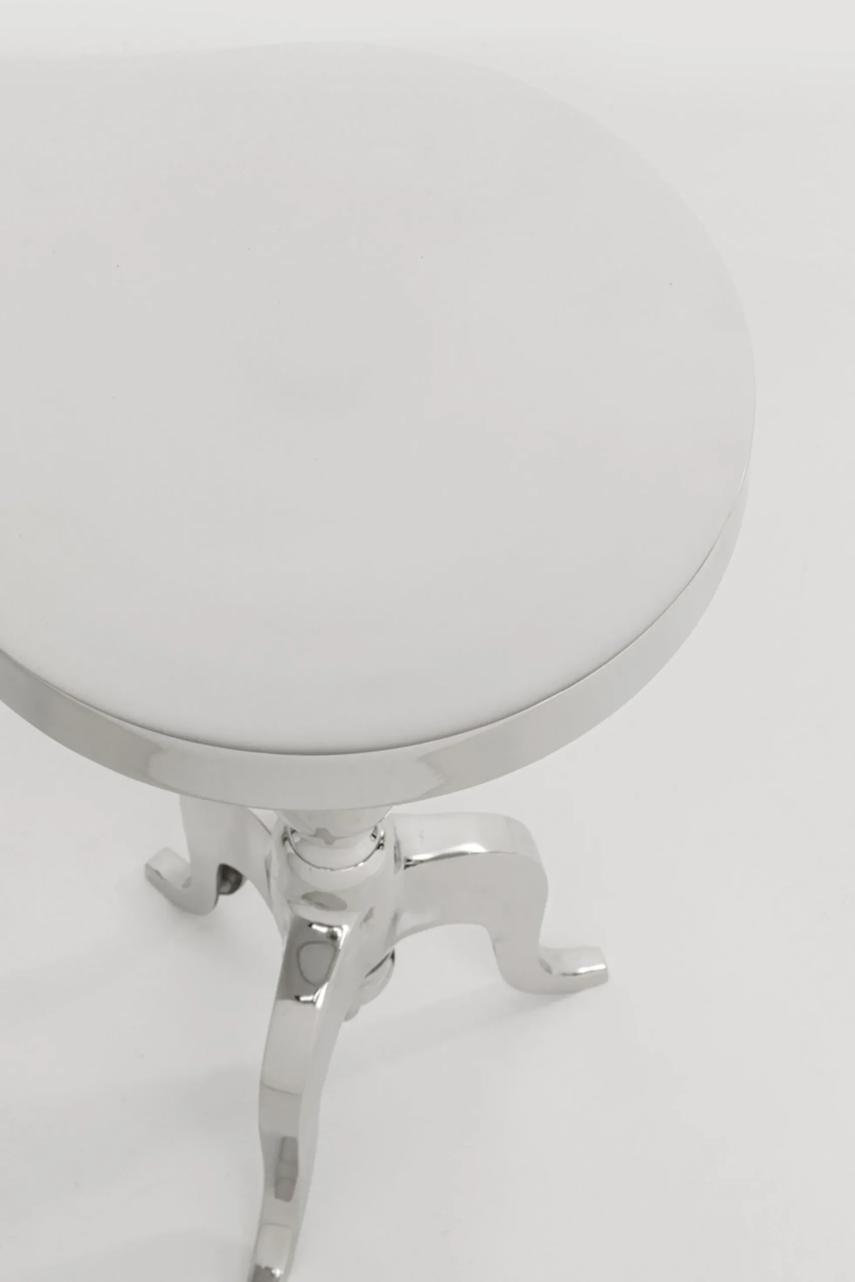 Stolik Barocco ∅27 cm srebrny