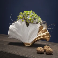Wazon dekoracyjny w kształcie liścia miłorzębu biały 26 x 18 cm